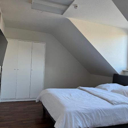 Moebliertes Wohnung Am Geroweiher Moenchengladbach エクステリア 写真