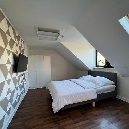Moebliertes Wohnung Am Geroweiher Moenchengladbach エクステリア 写真
