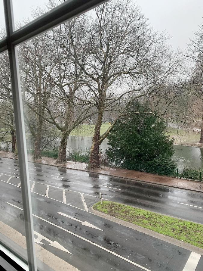 Moebliertes Wohnung Am Geroweiher Moenchengladbach エクステリア 写真