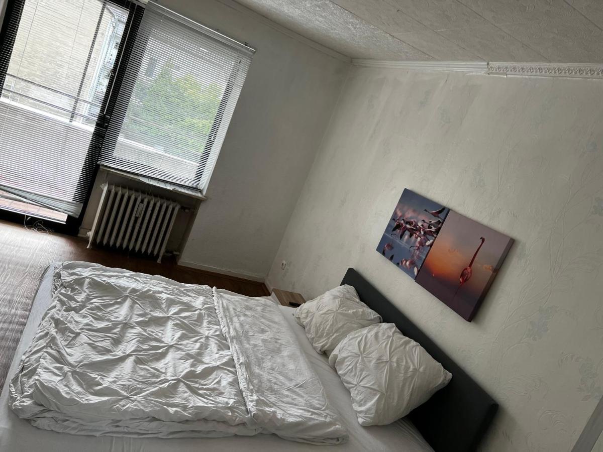 Moebliertes Wohnung Am Geroweiher Moenchengladbach エクステリア 写真